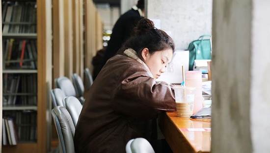 图源:界面新闻 黄姣