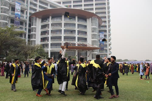 英国留学音乐学校有哪些申请条件，一年需要多少钱-82